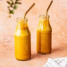 Afbeelding van Gouden Kurkuma Smoothie (met geneeskrachtige kruiden)